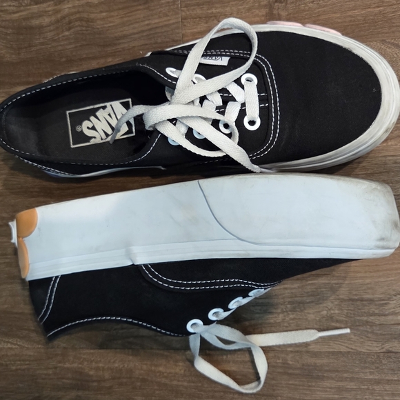 Vans Black Sneakers with Classic White Sole and Red Accent - Picture 7 of 8